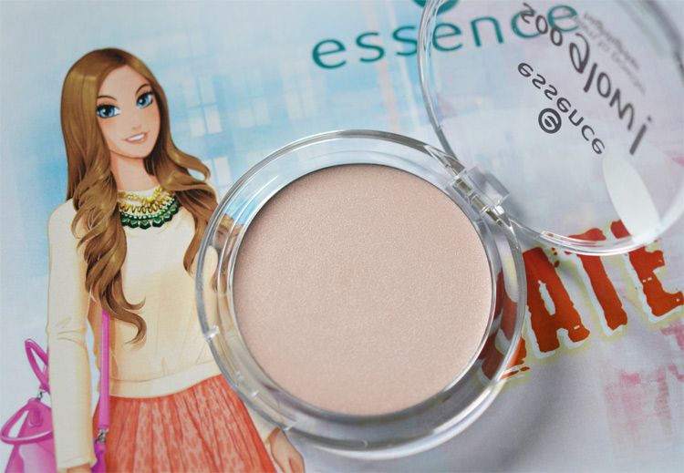 » Essence Soo Glow! Cream to powder highlighter in 20 Bright Up Your