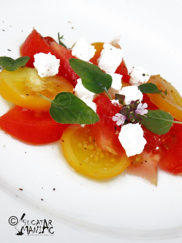 salata de rosii cu feta si oregano